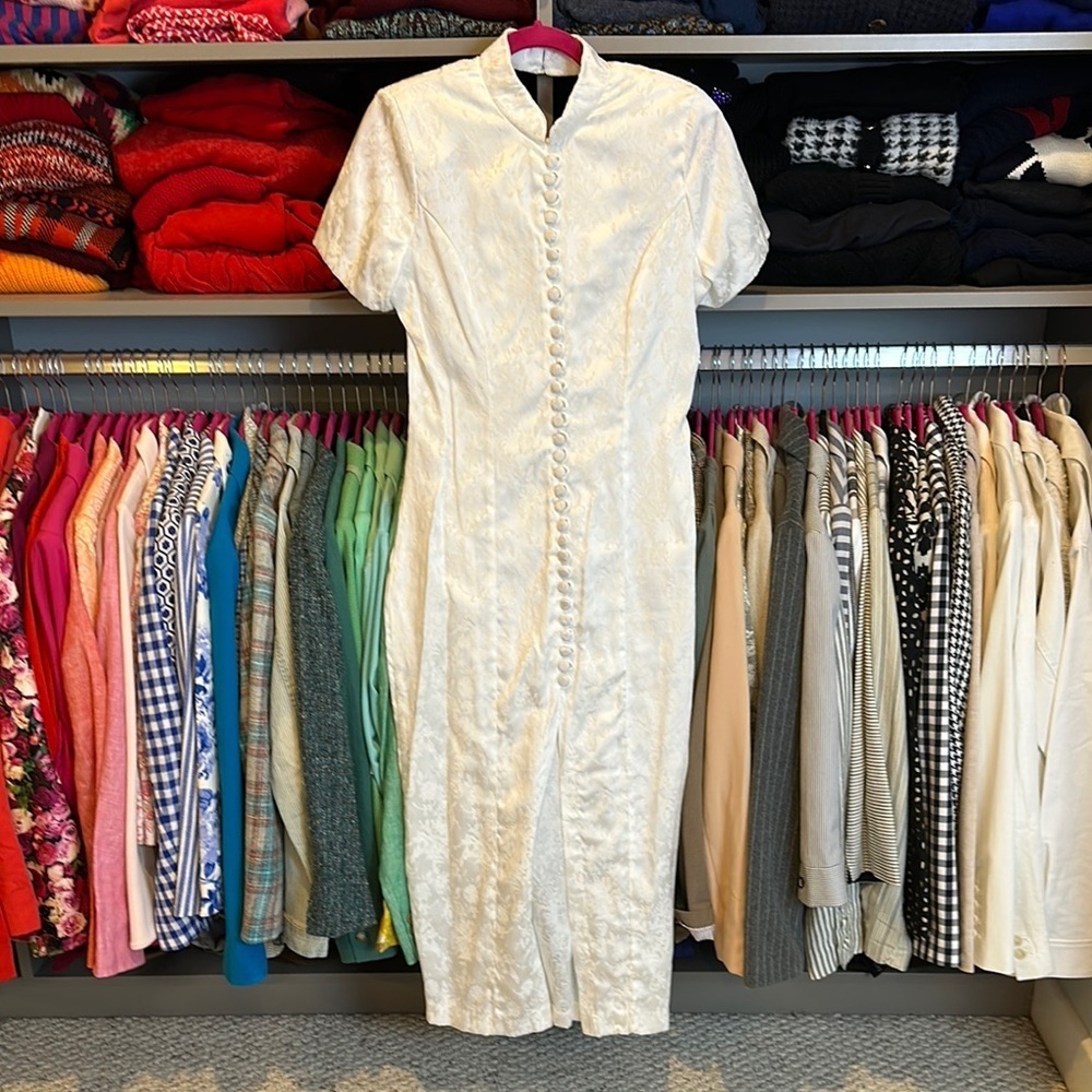 D.B.Y. White back zipper closure button front short sleeve dress size 5